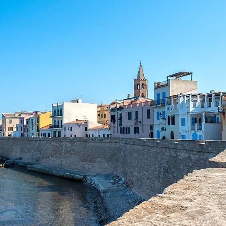 Carlo Alberto Apartment, Alghero Old Town, Near The Beach Luaran gambar