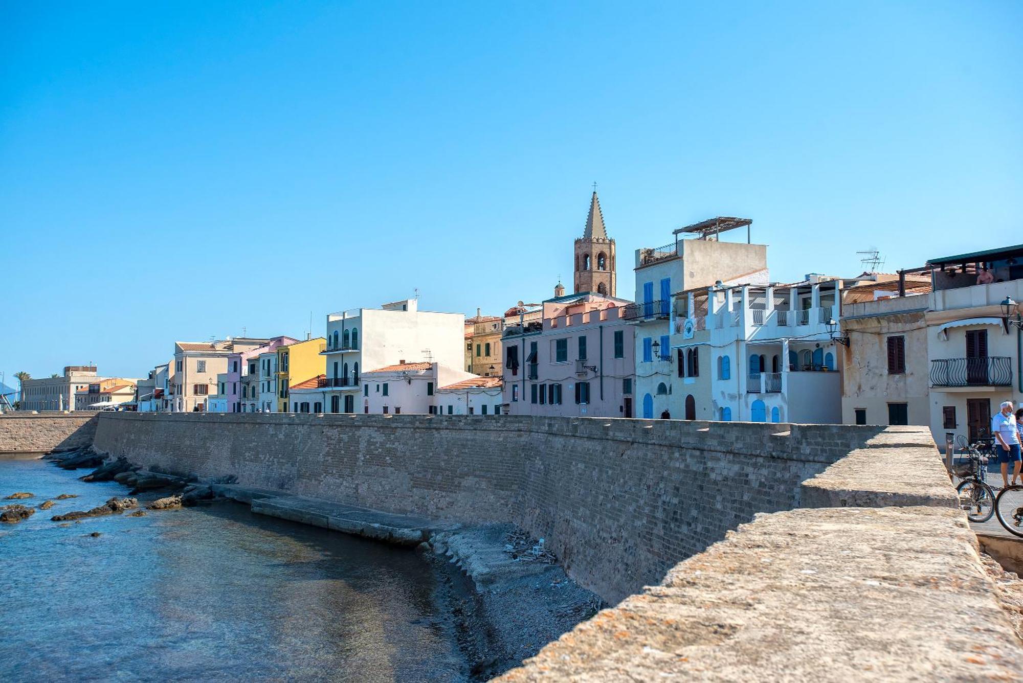 Carlo Alberto Apartment, Alghero Old Town, Near The Beach Luaran gambar